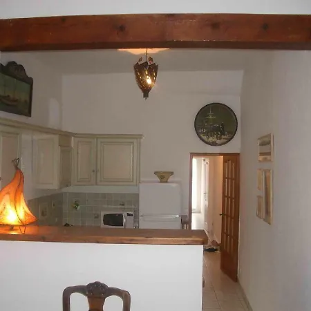 26 Rue Baron De Bres Appartement *
