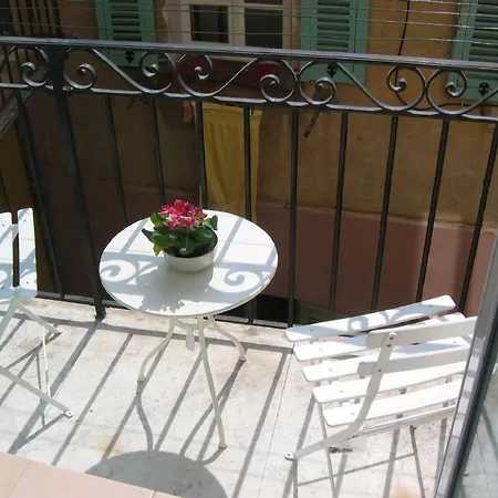 26 Rue Baron De Bres